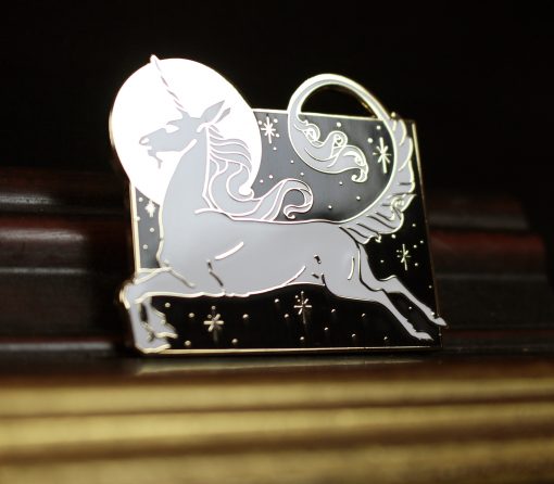 Lythande Unicorn Pin - Image 3